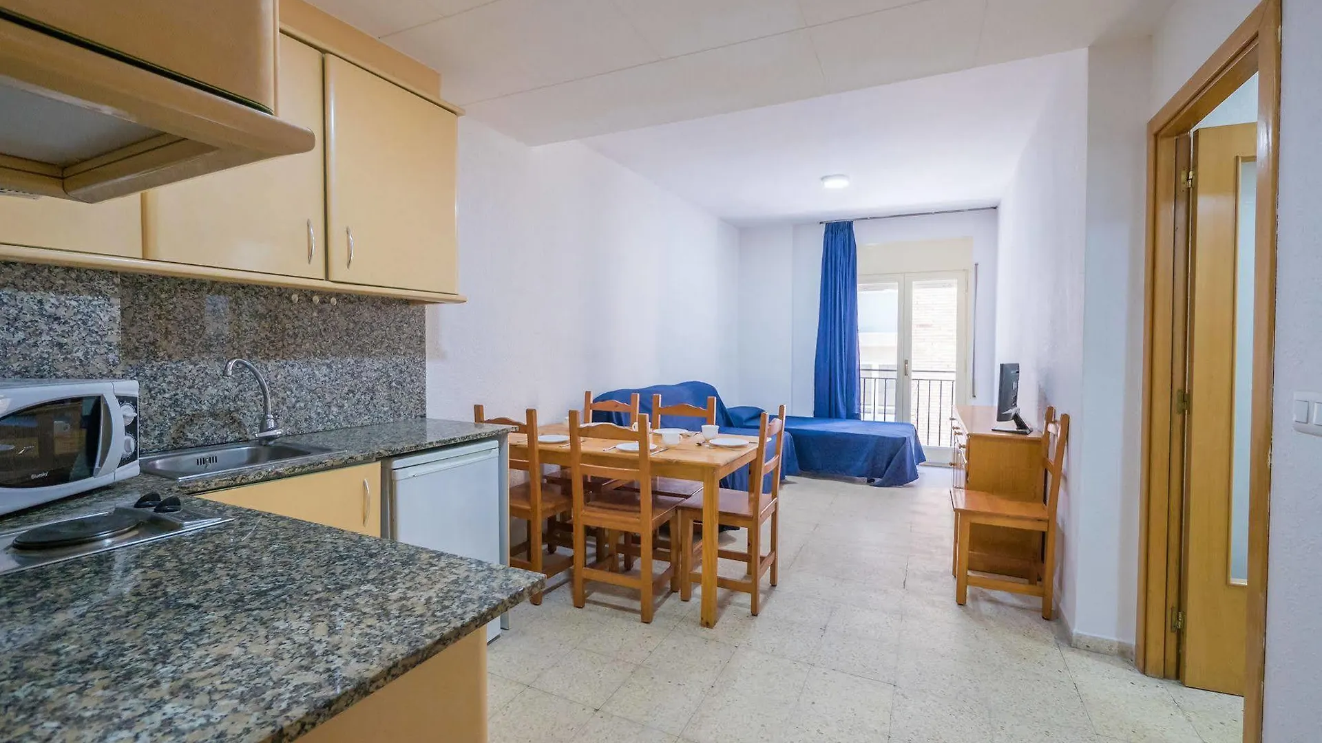 Apartamentos Ar Dalia 0*, Lloret de Mar